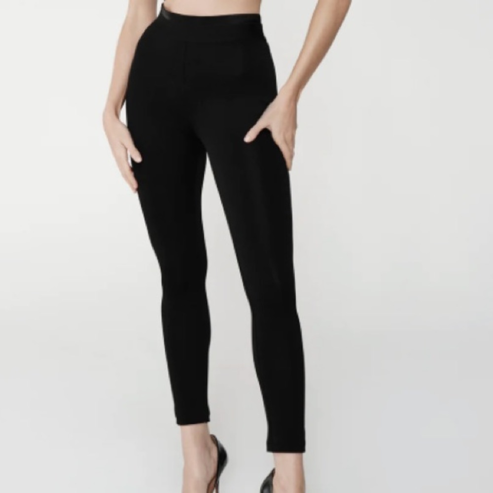 BCBG Maxazria Lewis ribbed panel leggings in black size medium